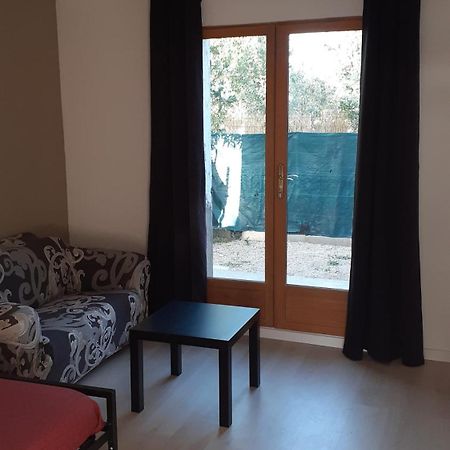 Mas Vincent Daire La Fare-les-Oliviers Dış mekan fotoğraf
